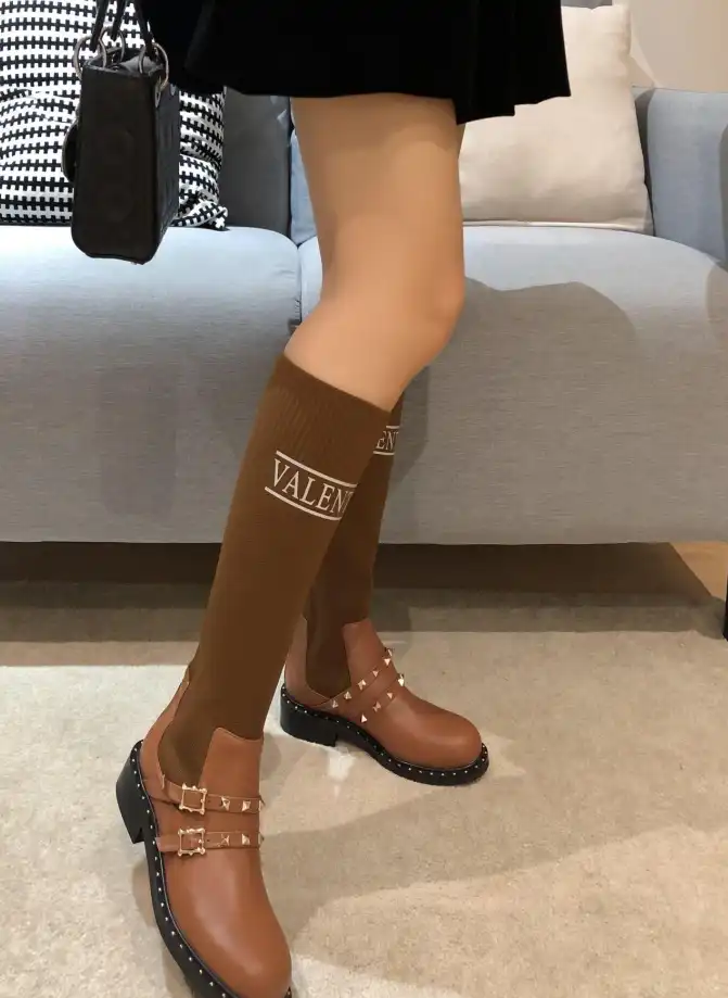 hype Valentino Boots