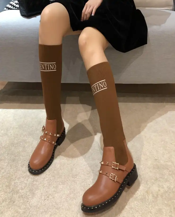 hype Valentino Boots