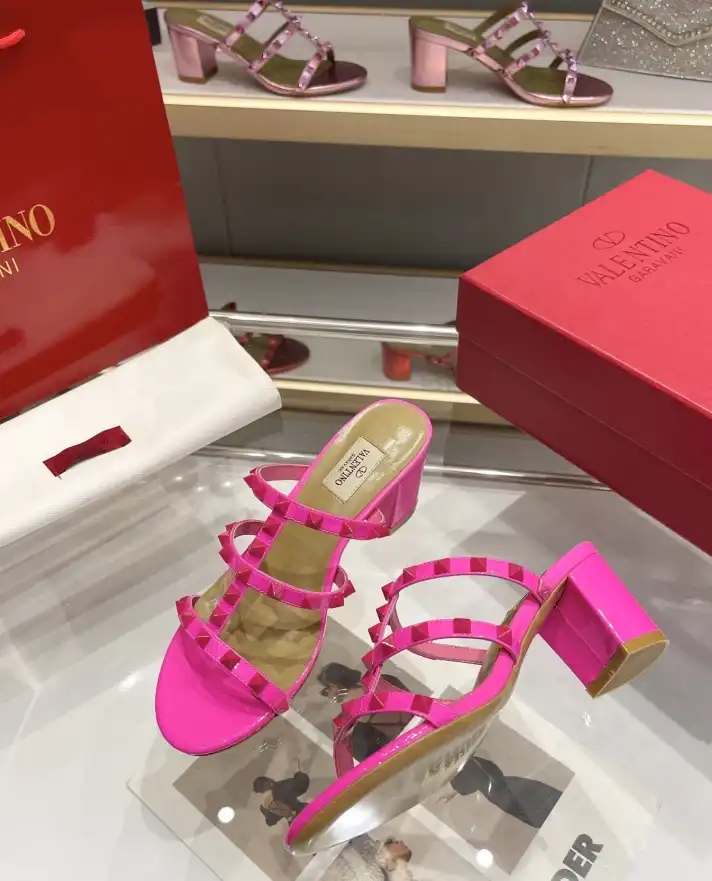 hype Valentino High Heels