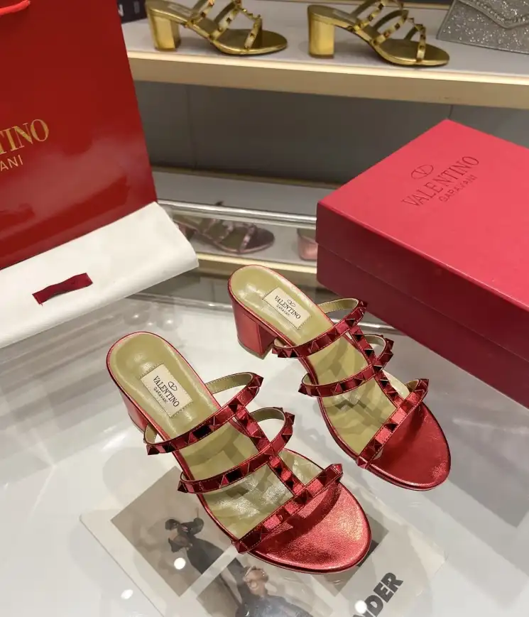 hype Valentino High Heels