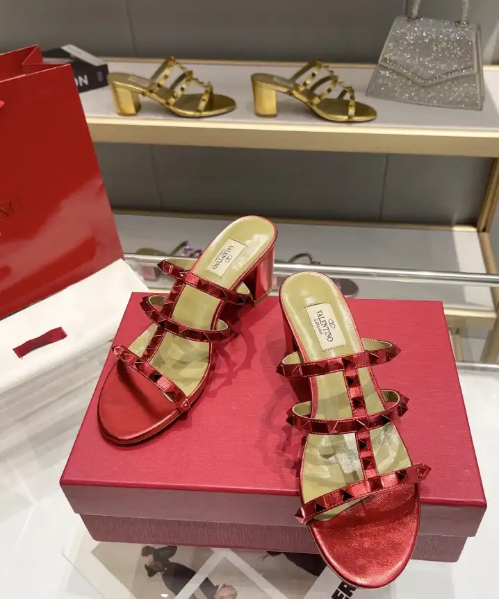 hype Valentino High Heels