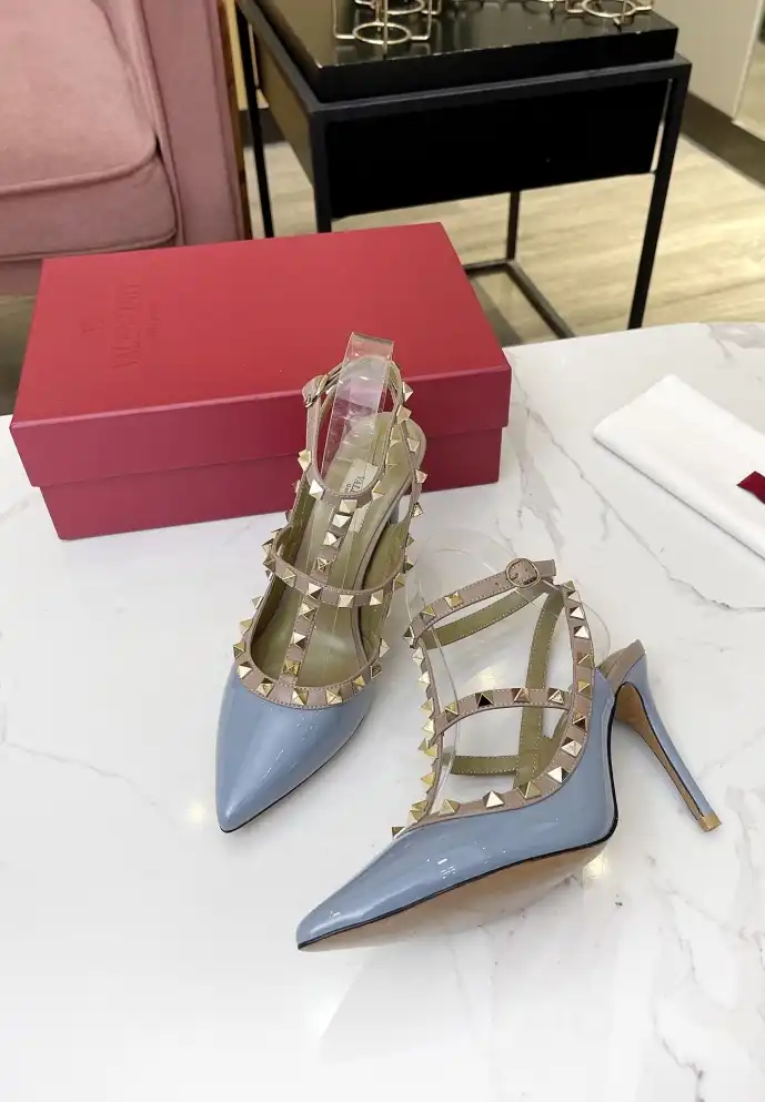 hype Valentino Sandals