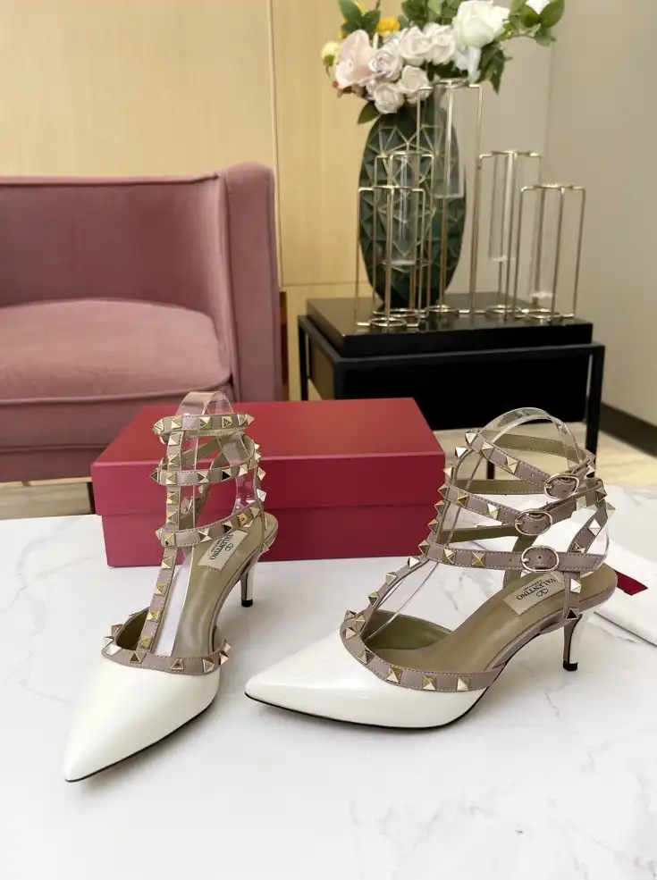 hype Valentino Sandals