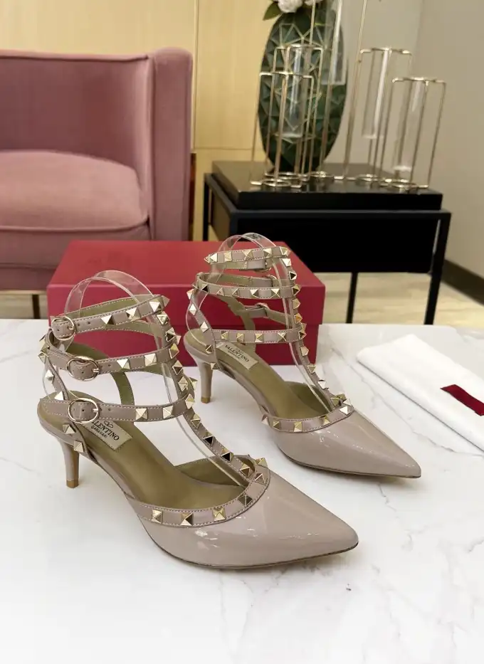 hype Valentino Sandals