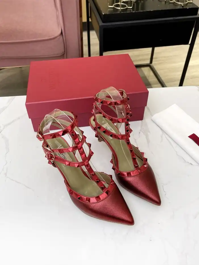 hype Valentino Sandals