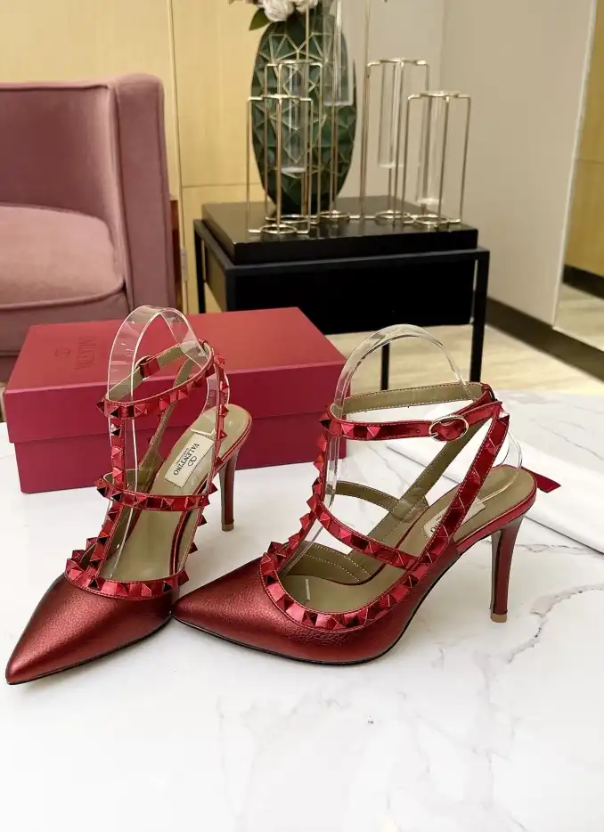 hype Valentino Sandals