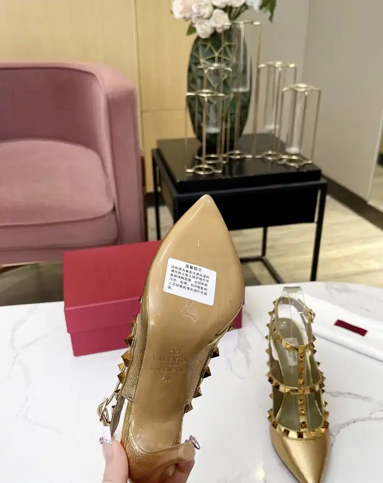 hype Valentino Sandals