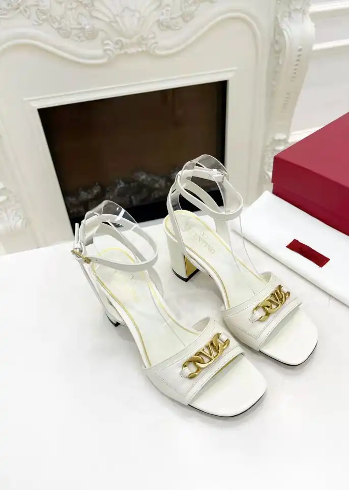 hype Valentino Sandals