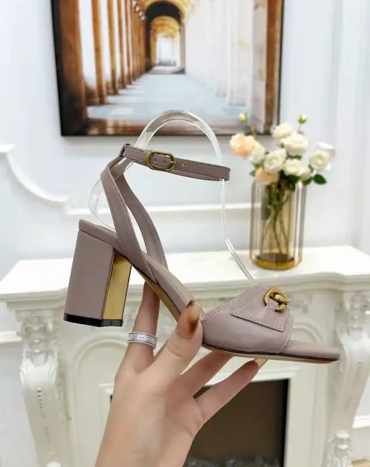 hype Valentino Sandals