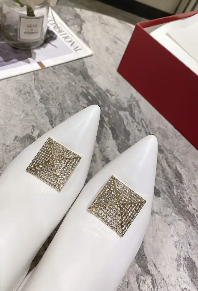 hype Valentino Boots