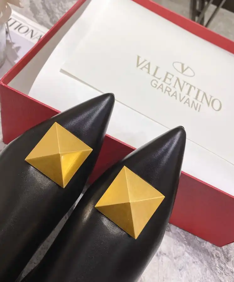 hype Valentino Boots