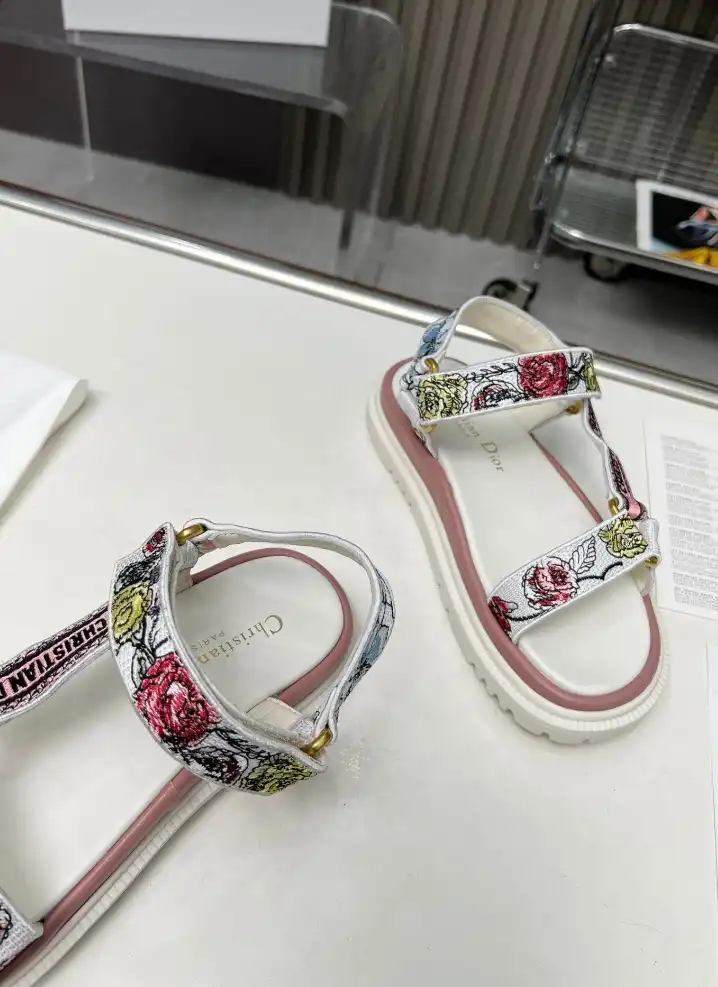 hype Christian Dior Sandals