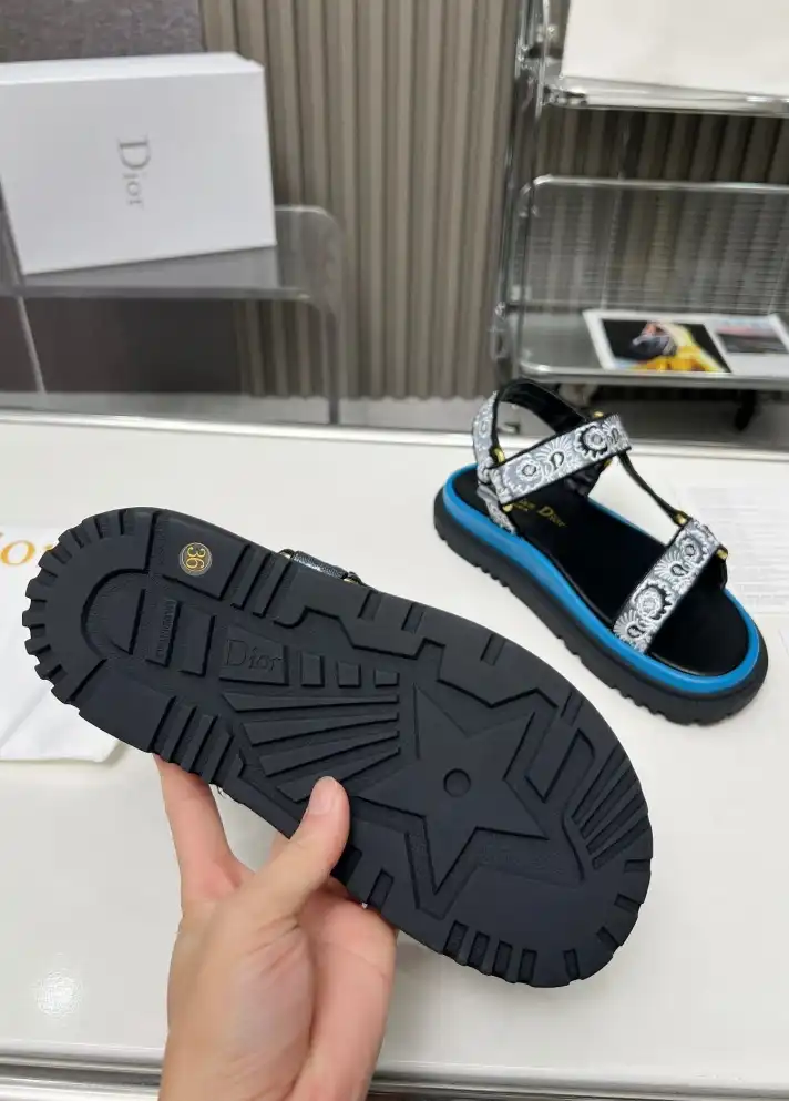 hype Christian Dior Sandals