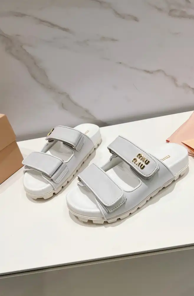 hype Miu Miu Sandals