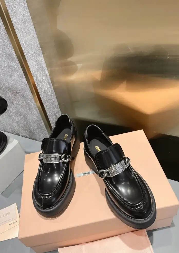 hype Miu Miu Leather Shoes