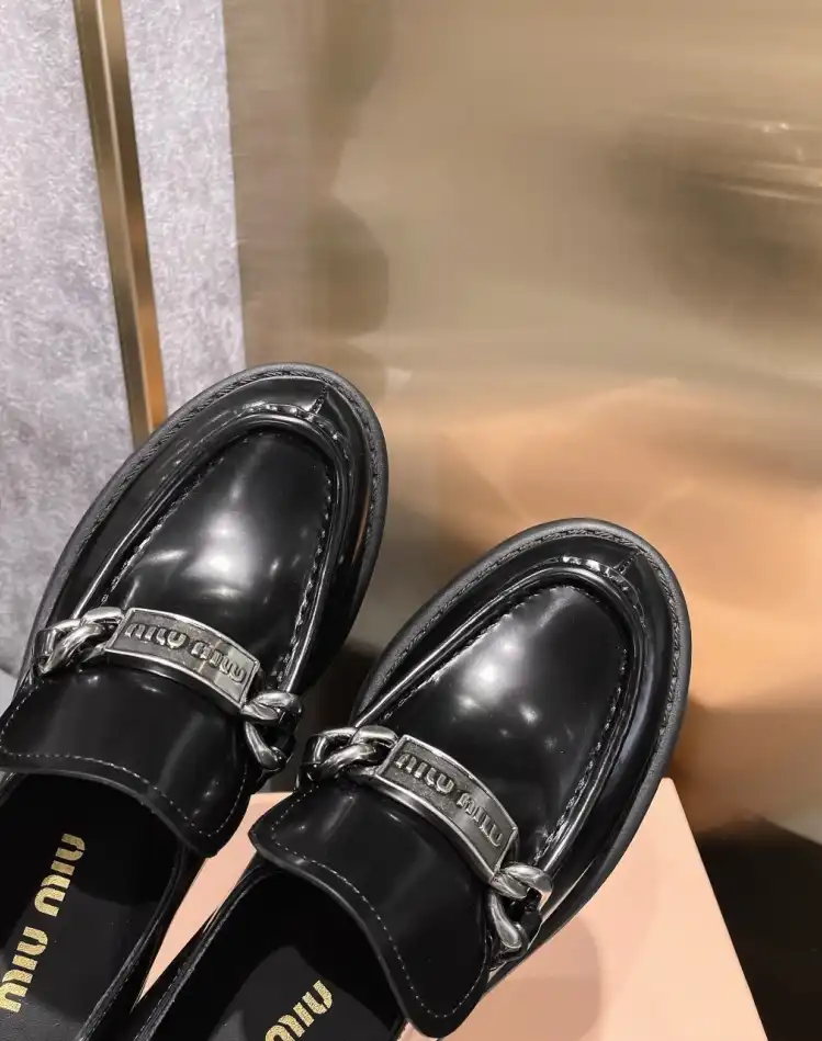 hype Miu Miu Leather Shoes