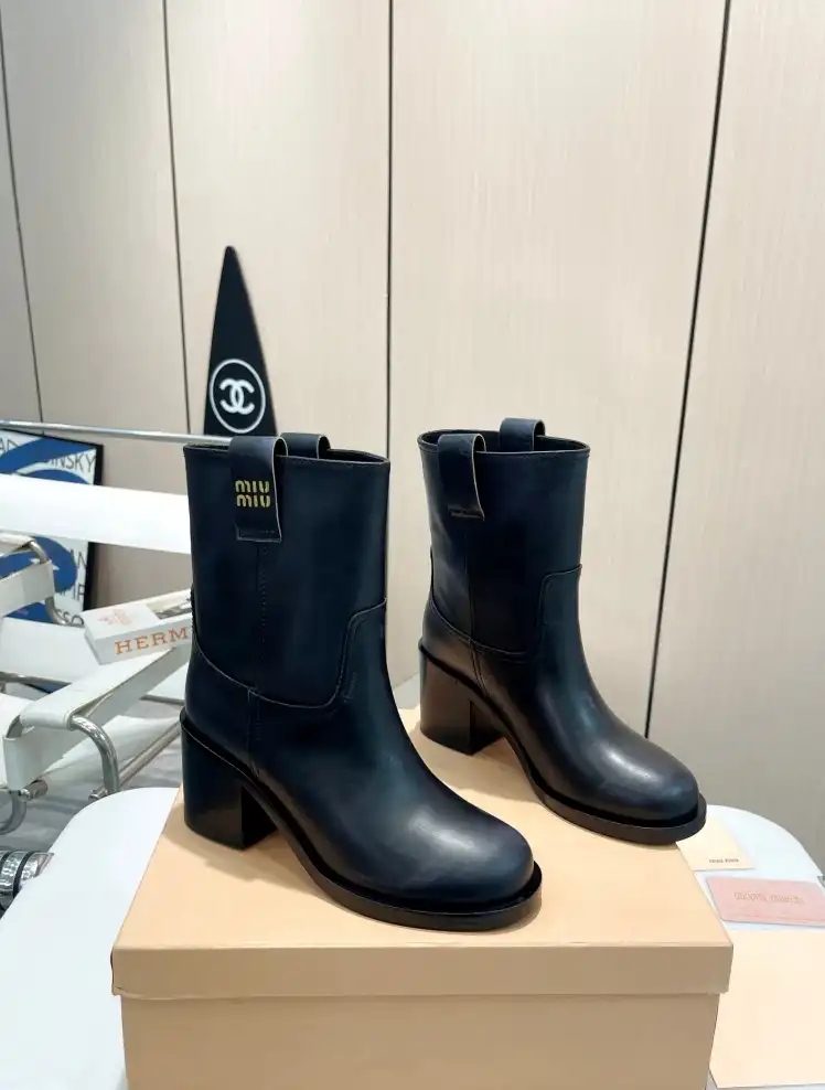 hype Miu Miu Boots