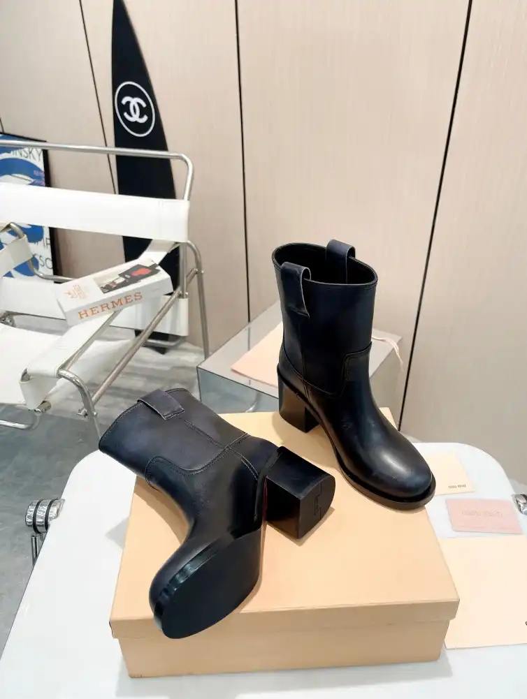 hype Miu Miu Boots