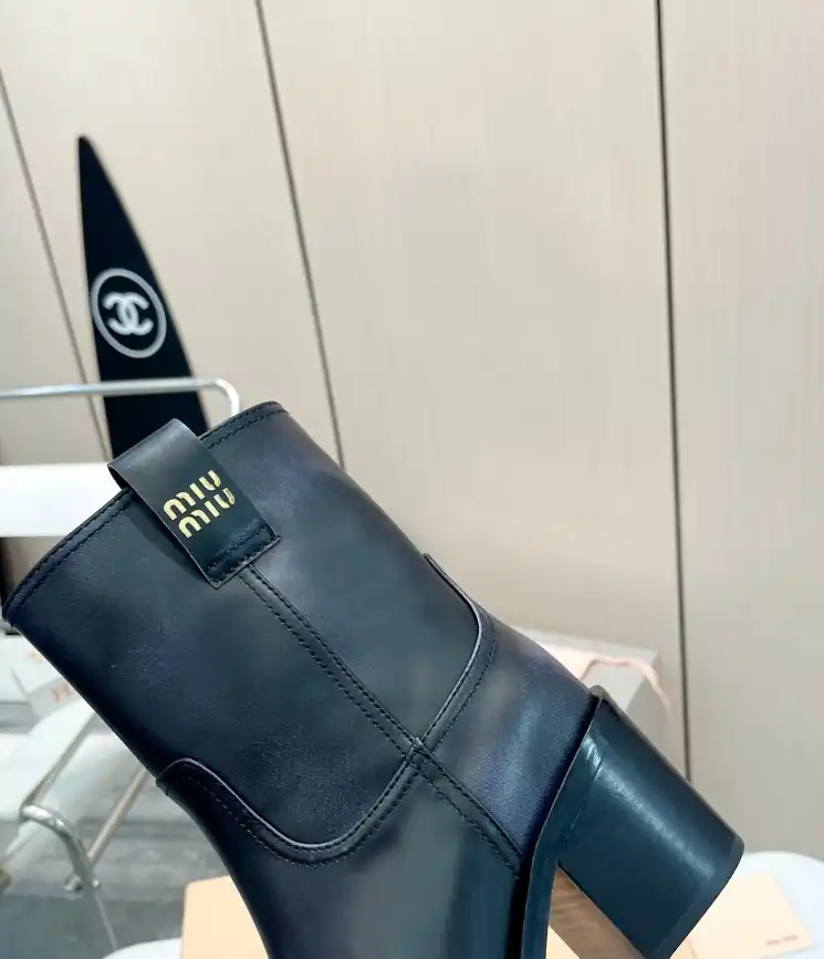 hype Miu Miu Boots