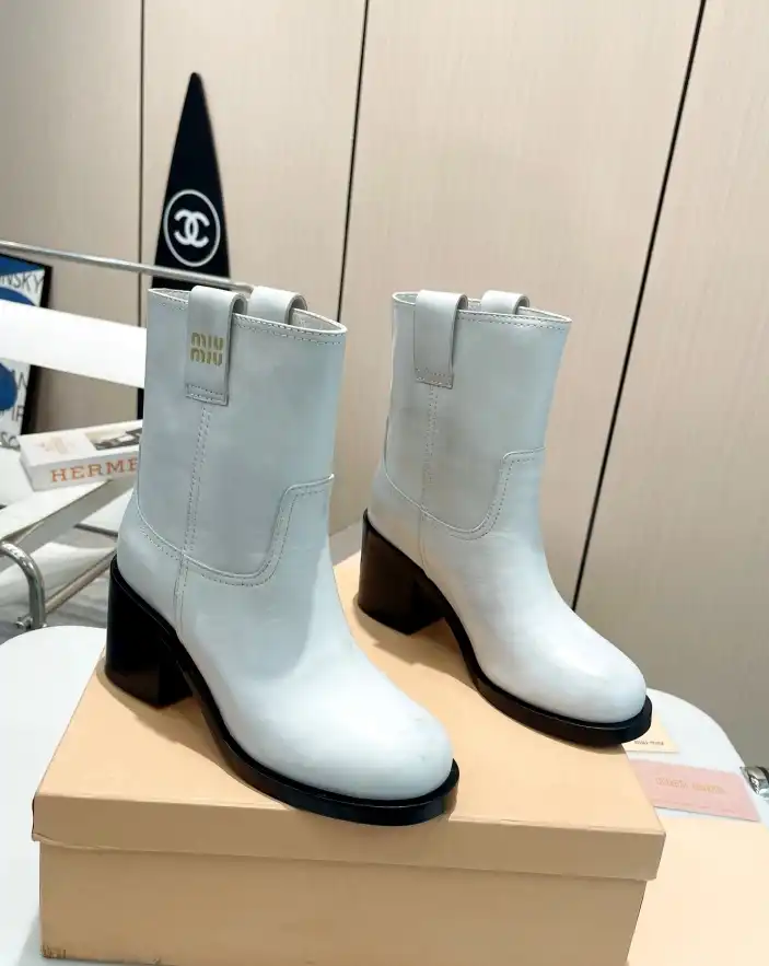 hype Miu Miu Boots