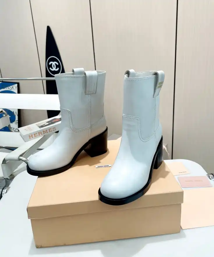 hype Miu Miu Boots