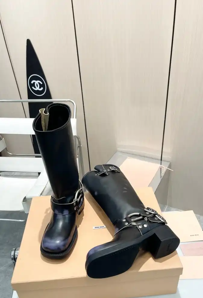 hype Miu Miu Boots