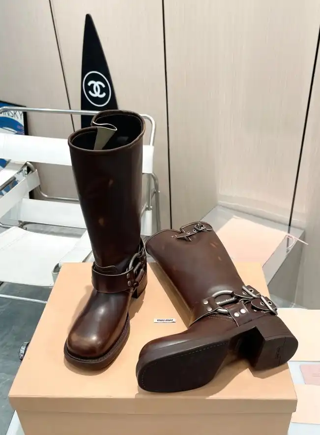 hype Miu Miu Boots