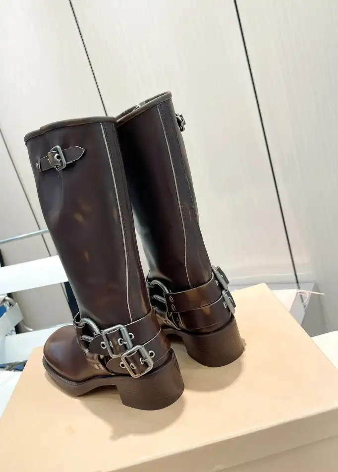 hype Miu Miu Boots