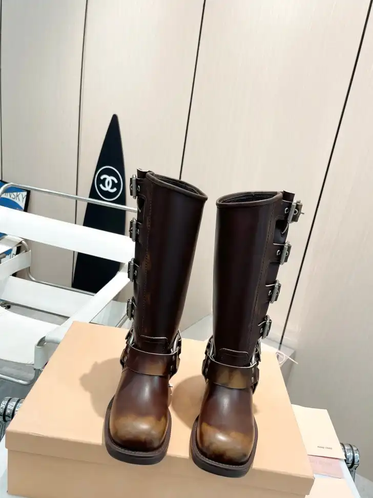 hype Miu Miu Boots