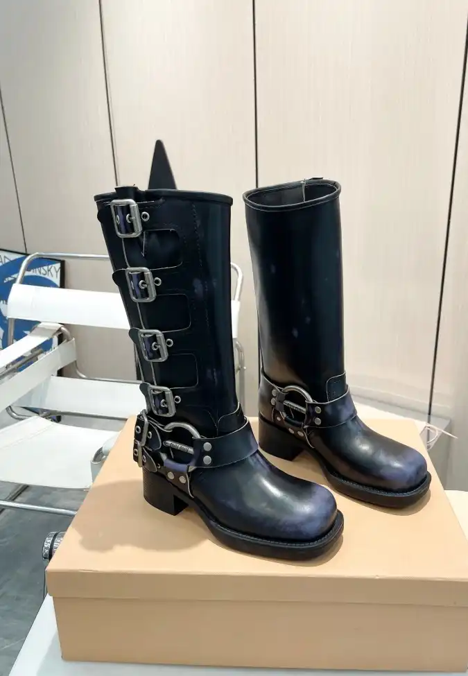 hype Miu Miu Boots