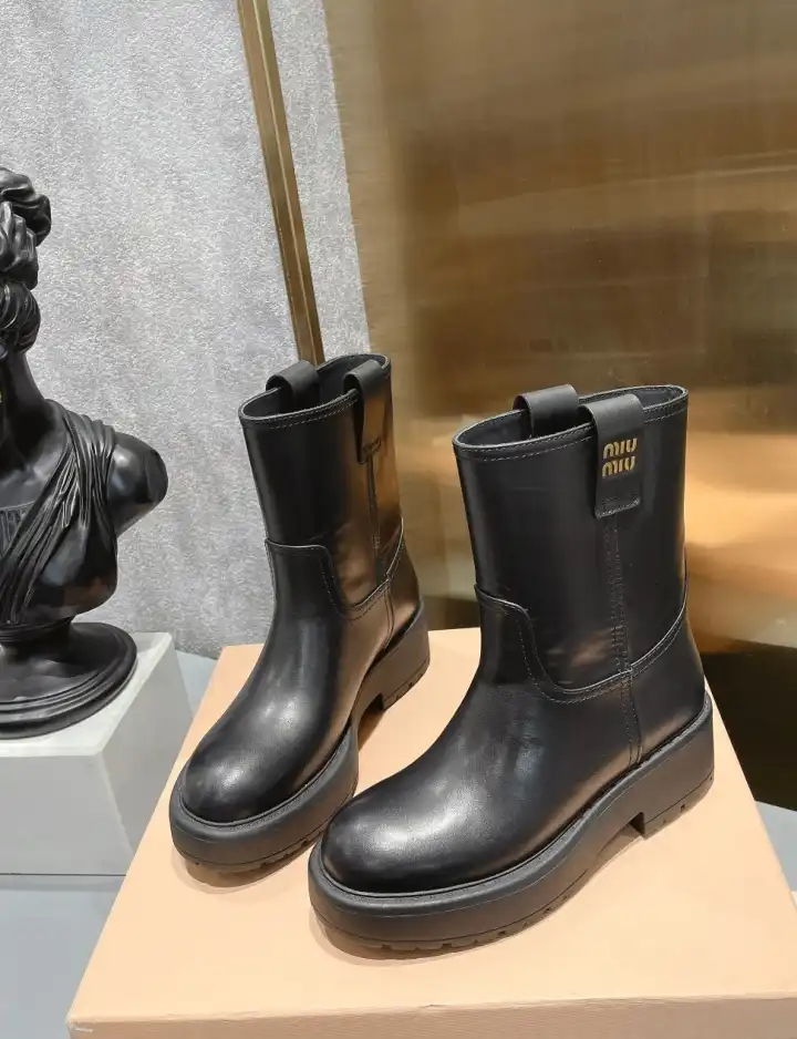 hype Miu Miu Boots