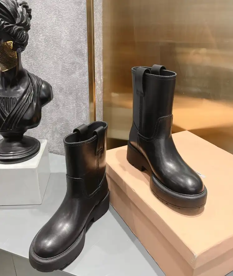 hype Miu Miu Boots