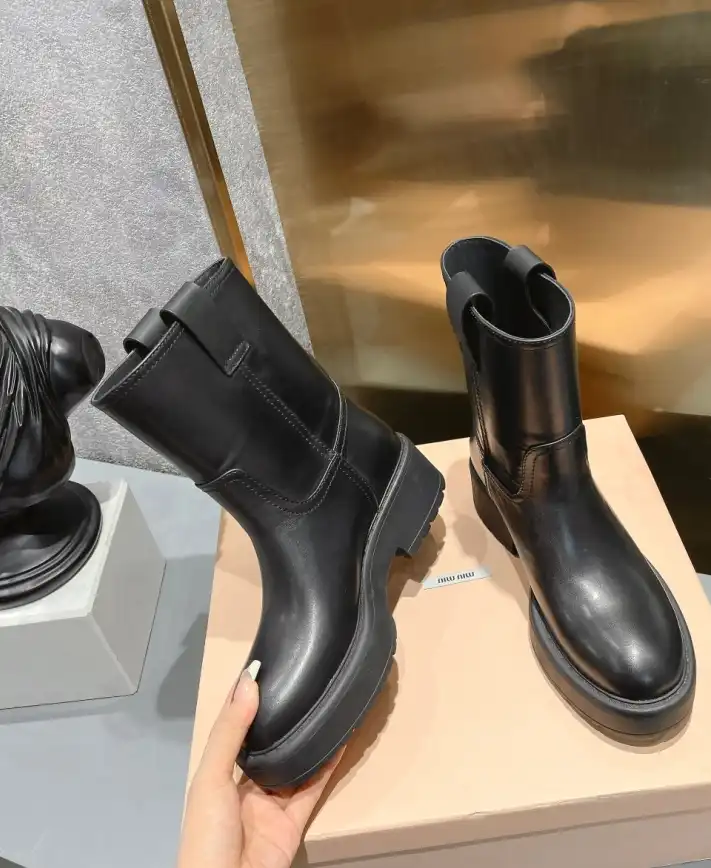 hype Miu Miu Boots