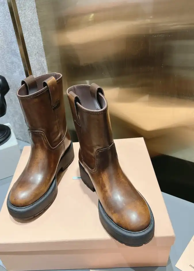 hype Miu Miu Boots