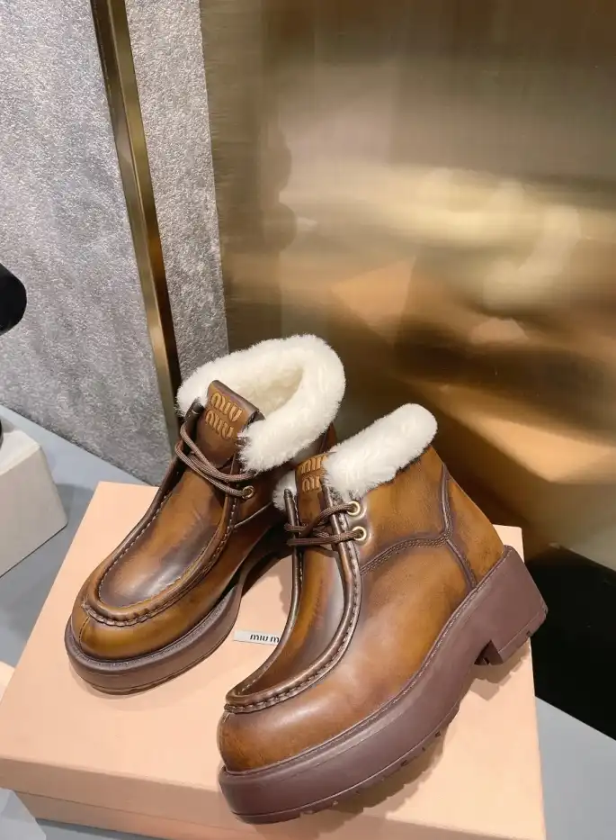 hype Miu Miu Boots