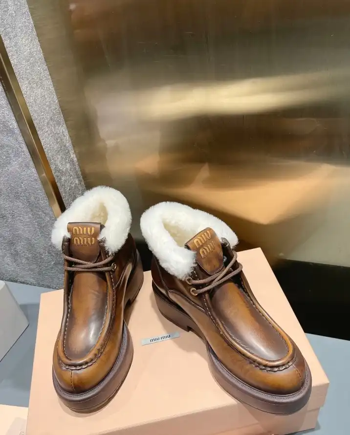 hype Miu Miu Boots