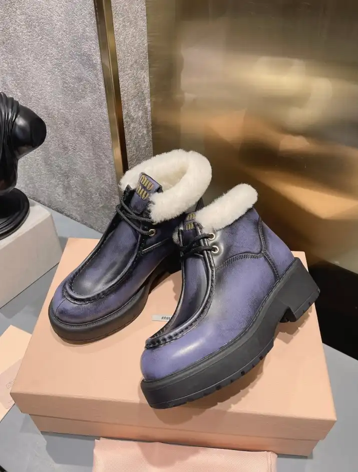 hype Miu Miu Boots