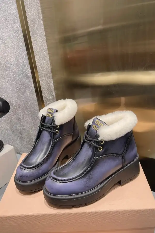 hype Miu Miu Boots