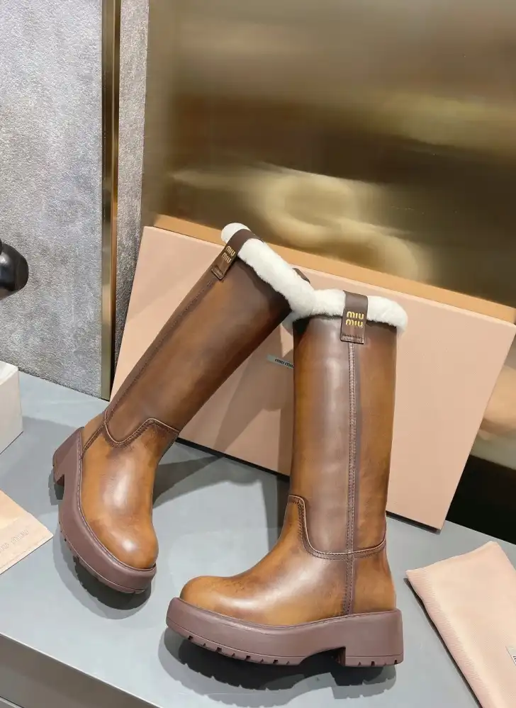 hype Miu Miu Boots