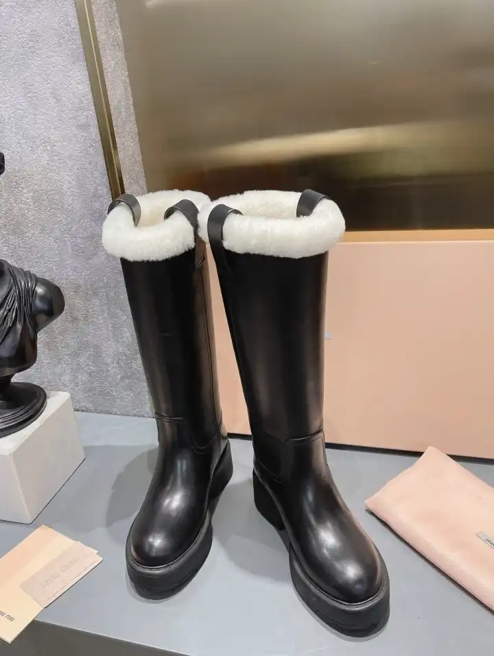 hype Miu Miu Boots