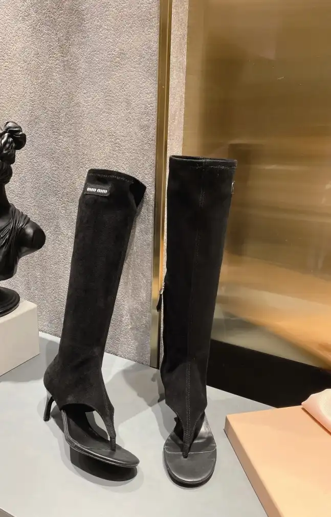 hype Miu Miu Boots