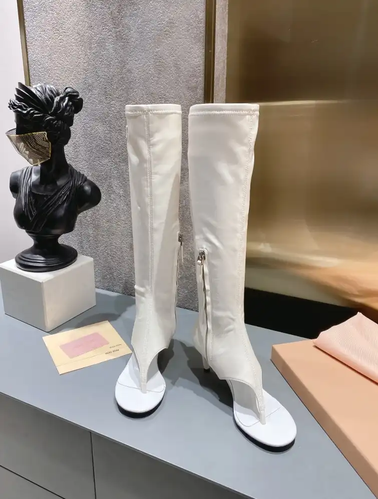 hype Miu Miu Boots