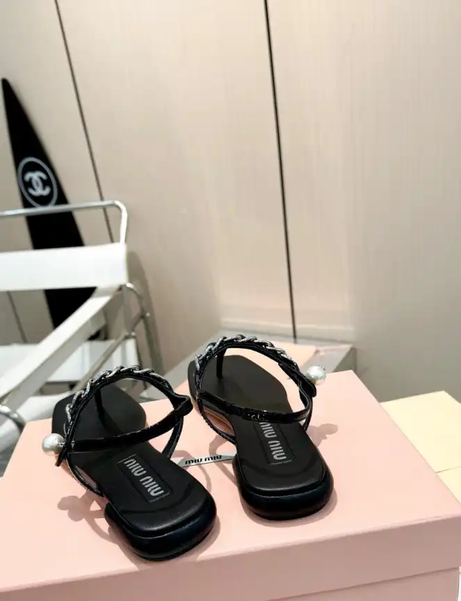 hype Miu Miu Sandals