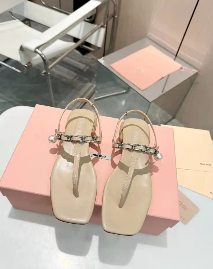 hype Miu Miu Sandals