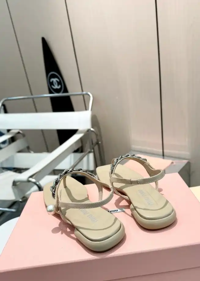 hype Miu Miu Sandals