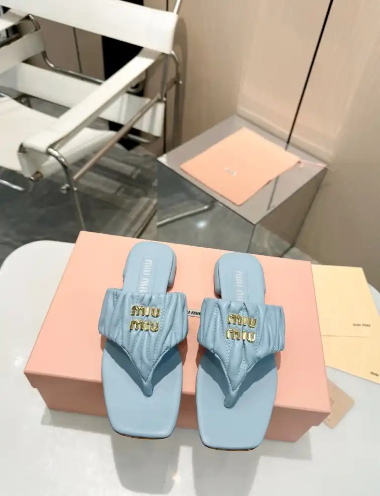 hype Miu Miu Slippers