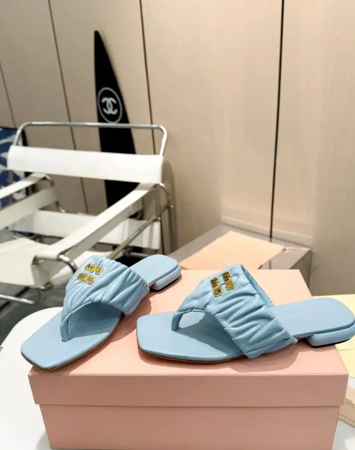 hype Miu Miu Slippers