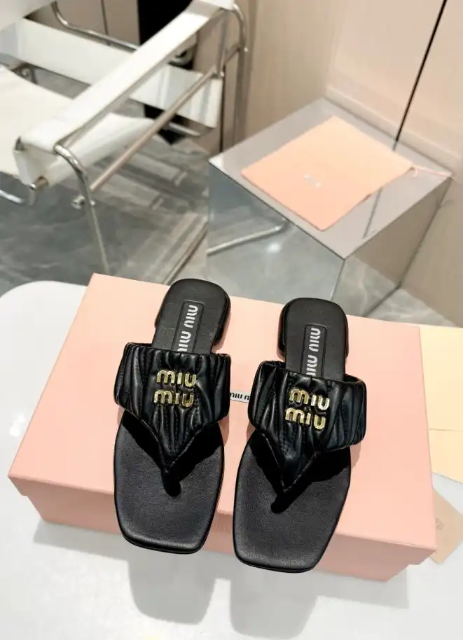 hype Miu Miu Slippers