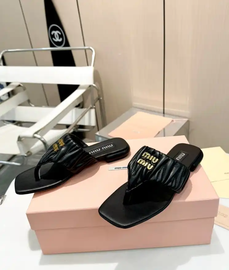 hype Miu Miu Slippers