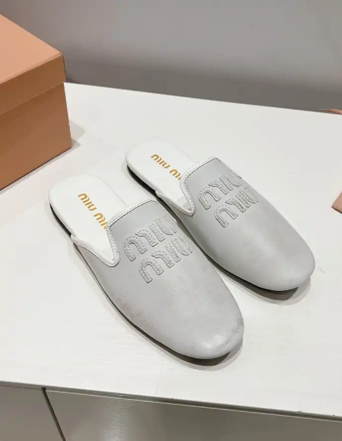 hype Miu Miu Slippers